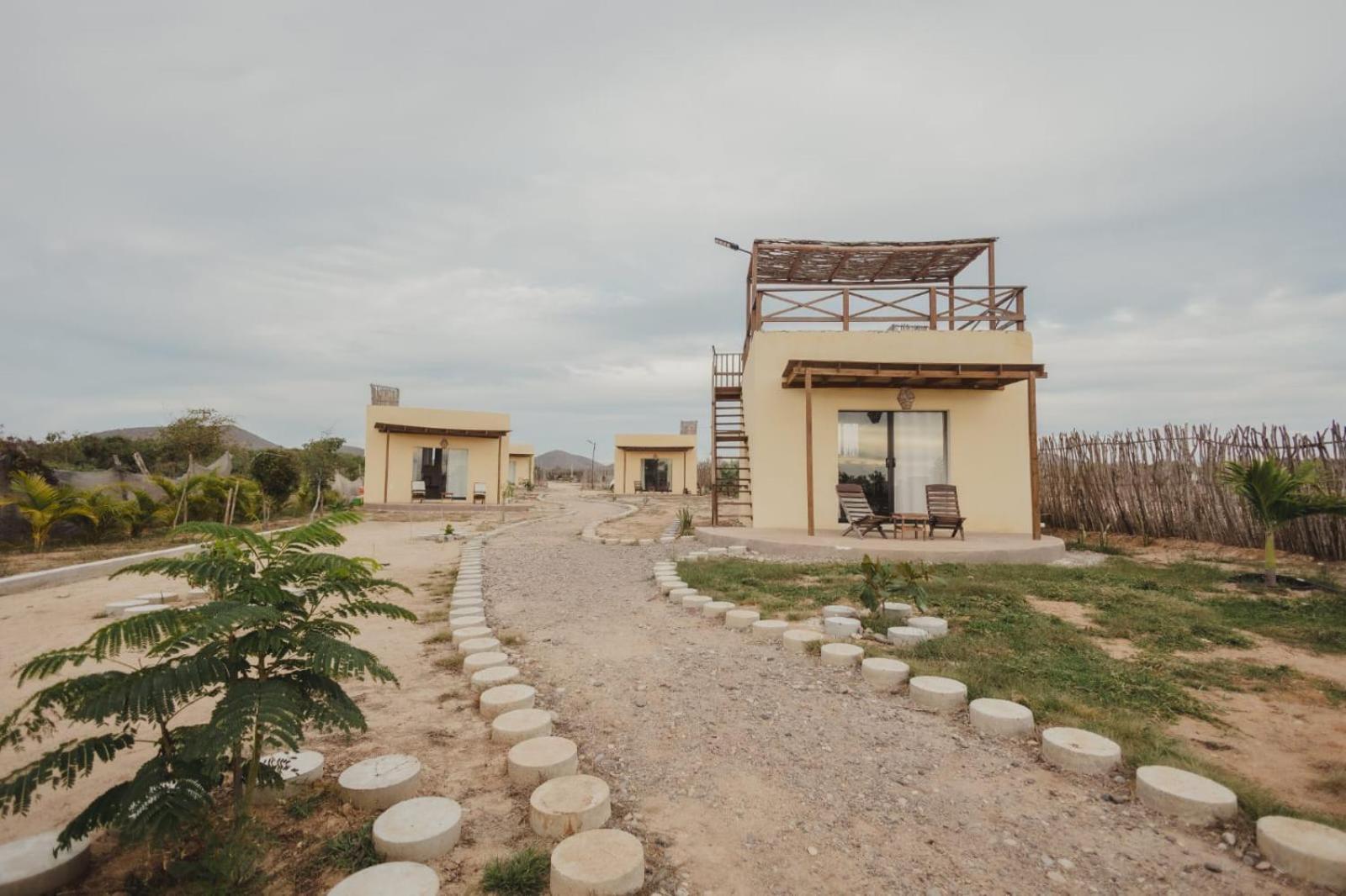 Tres Velas Surf Celestino Gazca Villasenor Exterior photo